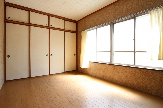 西本コーポラスの寝室