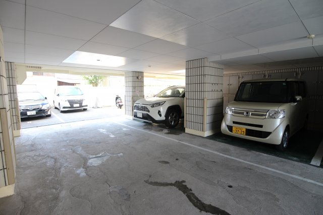 ベラヴィスタ福田の駐車場