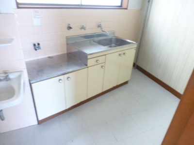 【キッチン】 | 塩屋ビル