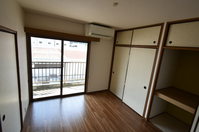 【洋室】 | メゾン・ド・外池