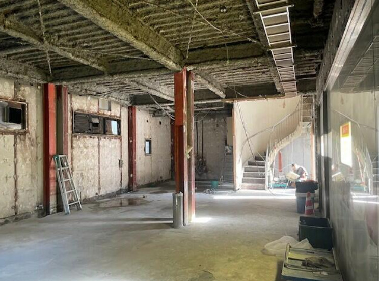 上尾市宮本町の店舗事務所の内装