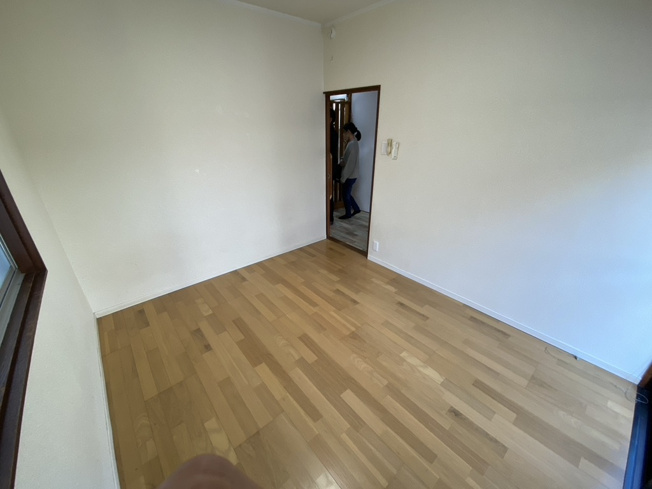 【洋室】 | 加古川市別府町別府オーナーチェンジ　中古戸建 | ご入居前リフォーム写真
和室を洋室に変更しております。