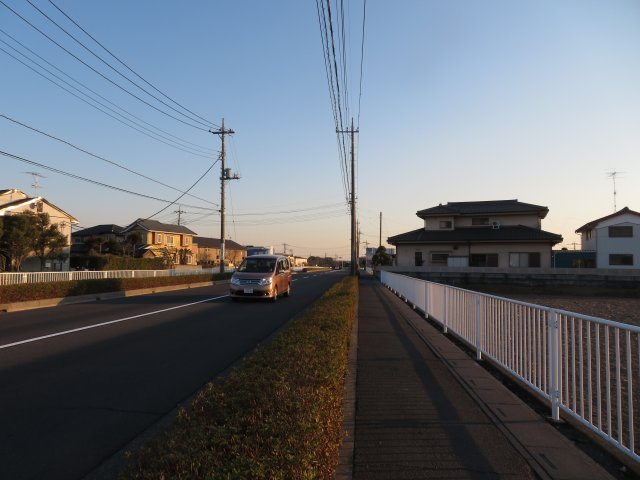 春日部市大沼５丁目のビルの周辺
