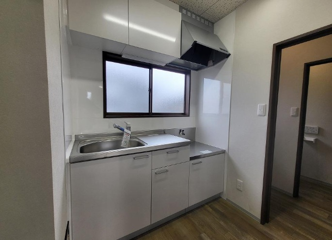 春日部市大沼５丁目のビルのキッチン