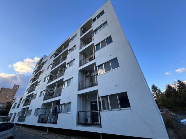 福島県郡山市鶴見坦　一棟マンション