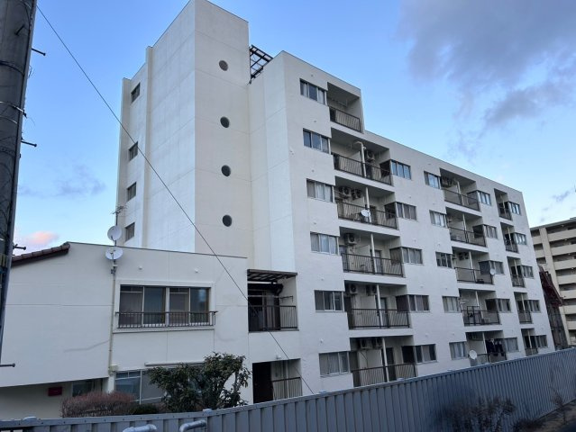 福島県郡山市鶴見坦　一棟マンションの間取り