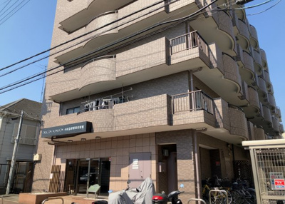 【外観】 | ドラゴンマンション小田急相模原壱番館 | 景色重視でお家選ぶをするとスーパーが遠い！学校が遠い！など生活をするうえで利便性で困ることもあります。まず一度現地を見学する際に、周辺の施設などがあるかを確認し、暮らし始めた後のことを想像しましょう。