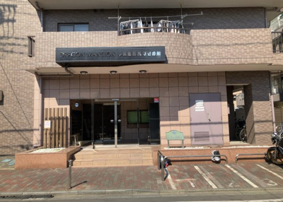 【現況写真】 | ドラゴンマンション小田急相模原壱番館 | 道幅が広い場所は日当たりや風通が良好です。幅が広いのですれ違いも可能ですし大きな車でも駐車可能！一方で、大型車が通ることも多くなるため交通量の増加により騒音に繋がります。また土地の値段が高くなります。