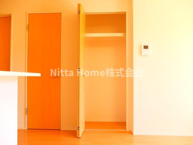 Ｃａｓａ美輪Ⅰの収納|便利なリビング収納が付いています♪