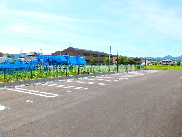 Ｃａｓａ美輪Ⅰの駐車場|敷地内に駐車場の空きがあります○