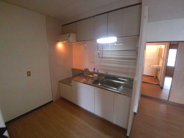 グリーンハイム山口のキッチン|※同物件他部屋写真、イメージとして。