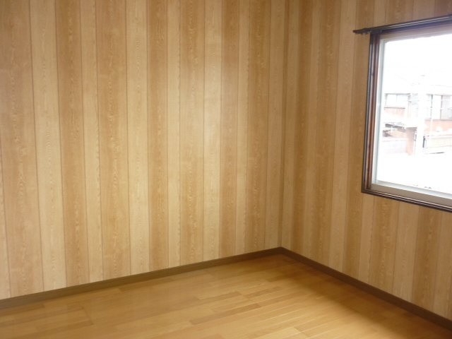 唐津市東唐津３丁目のアパートの洋室