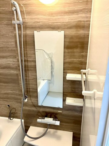 ルミナスガーデン上林町の浴室