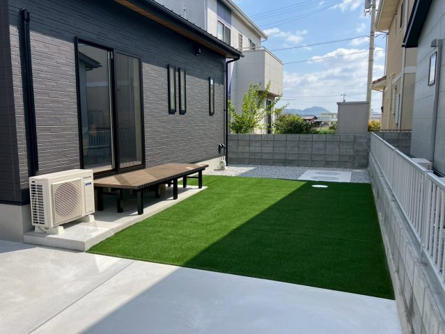 ルミナスガーデン上林町の庭