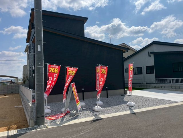 ルミナスガーデン上林町の外観