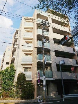 【外観】 | プラウド杉並上井草 | 鉄筋コンクリート造のがっちりとした建物。