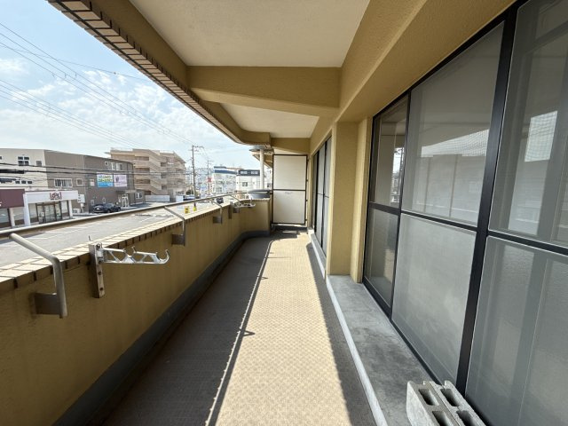 ロイヤルステイツ東辻井のバルコニー