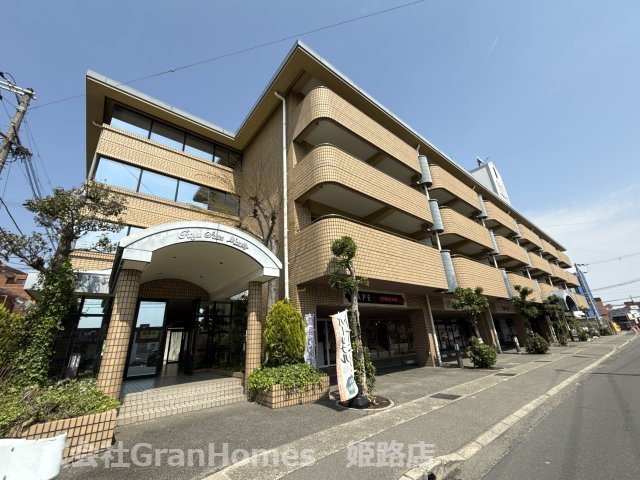 ロイヤルステイツ東辻井