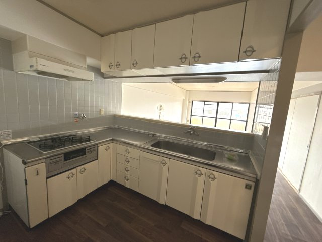 ロイヤルステイツ東辻井のキッチン