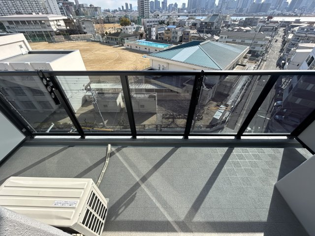 大阪市淀川区新北野３丁目の賃貸マンションのバルコニー