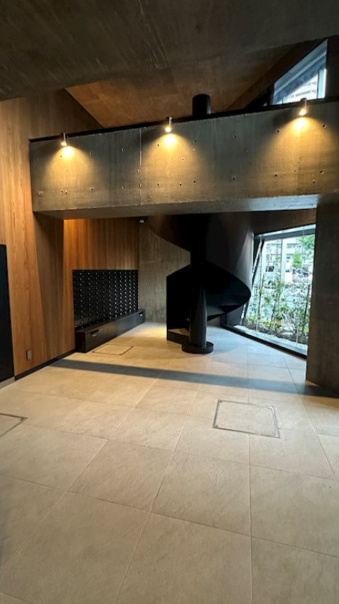 ZOOM新宿御苑前のロビー|ZOOM新宿御苑前