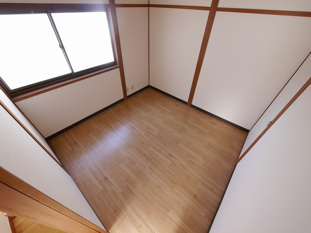 ハレマエ高取山町の洋室