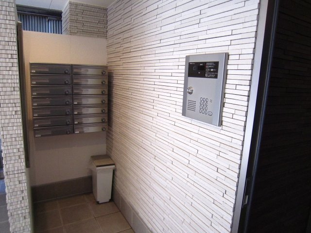 リベール浅草のエントランス