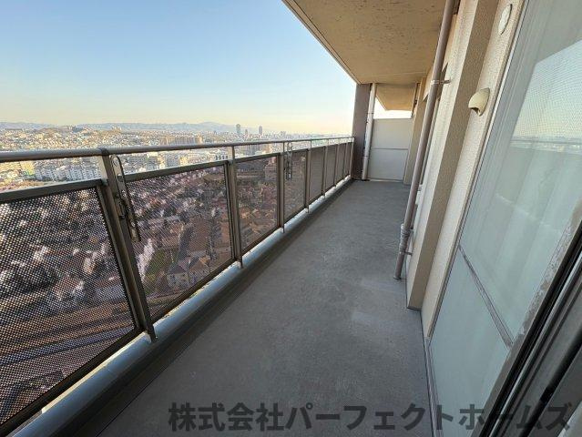 リバティパーク枚方D棟のバルコニー|広々としたバルコニーです