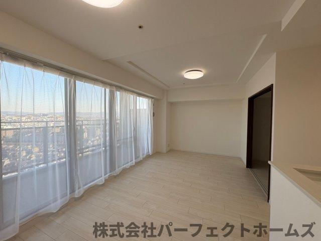 リバティパーク枚方D棟の居間・リビング