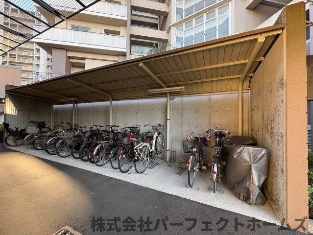リバティパーク枚方D棟の駐輪場