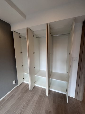 大阪市都島区都島北通１丁目の賃貸マンションの収納