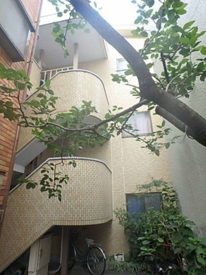 【外観】 | 安藤ビル | 3階建てのマンションです(*^^*)