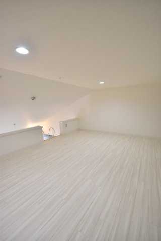 大阪市都島区中野町２丁目のアパートの寝室