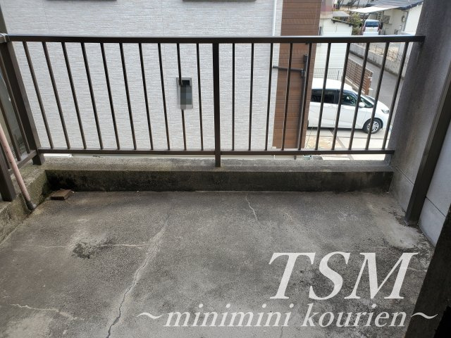 砂１丁目貸家のバルコニー