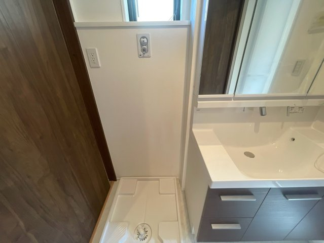 横浜市旭区白根6丁目 新築戸建て【仲介手数料無料】カースペース2台