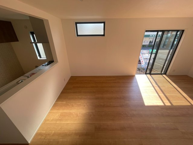 横浜市旭区白根6丁目 新築戸建て【仲介手数料無料】カースペース2台