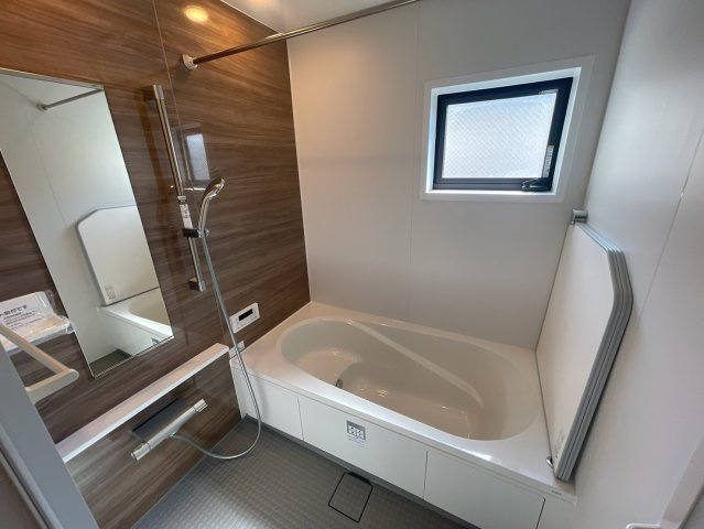 横浜市旭区白根6丁目 新築戸建て【仲介手数料無料】カースペース2台