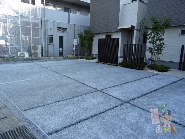 ジャルディーノの駐車場