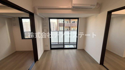 【居間・リビング】 | ＥＳ－Ｇｒａｎｄｅ御徒町 | 居間です