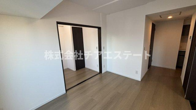 【居間・リビング】 | ＥＳ－Ｇｒａｎｄｅ御徒町 | ゆったりとした居間です