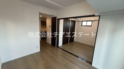 【居間・リビング】 | ＥＳ－Ｇｒａｎｄｅ御徒町 | ゆったり過ごせる居間です