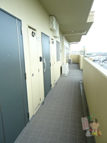 サウスイン西市のロビー