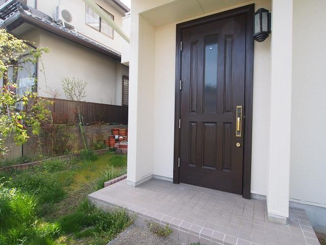 東山台３丁目戸建のエントランス