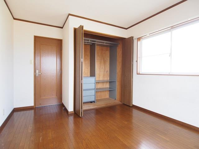 東山台３丁目戸建の洋室