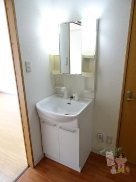 ＴＯＵＥＮ　ＢＬＤＧの洗面所|洗面