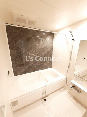 【浴室】 | コーポ　スワン　Ⅴ | 足を伸ばして入れる１坪浴室。追焚き、浴室乾燥付き。