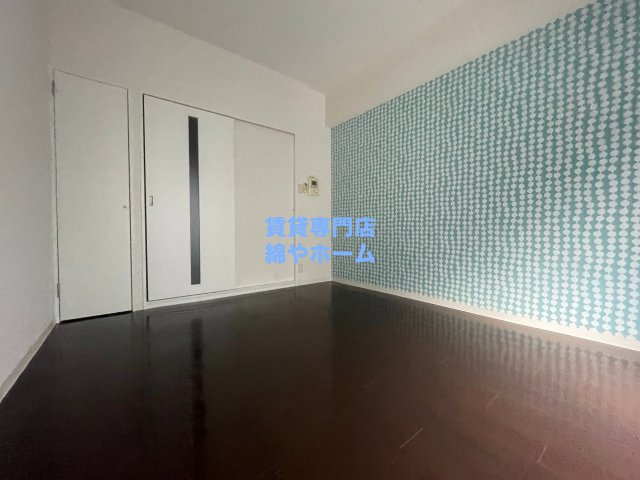 コンチネンタル難波東の寝室|開放的な寝室です