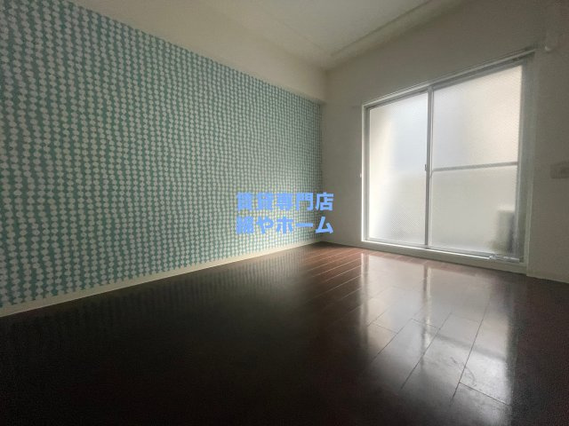 コンチネンタル難波東の居間・リビング|使いやすい居間です