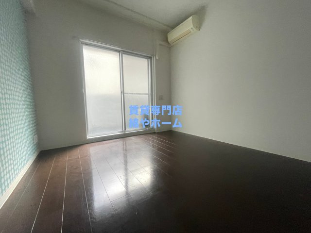 コンチネンタル難波東の居間・リビング|ゆったりとした居間です