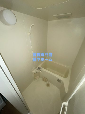 コンチネンタル難波東の浴室|お風呂で日々の疲れを落としましょう